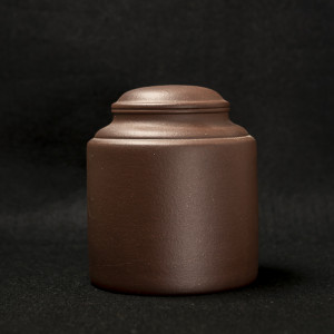 Yixing zisha tea jar