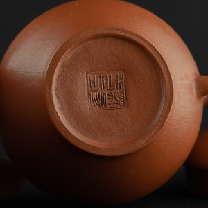 Yixing modern zhuni round Teapot