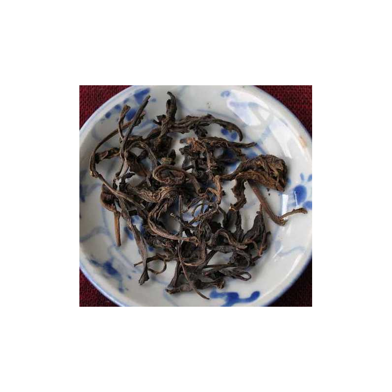 1990 old arbor loose puerh from Yiwu Mountain