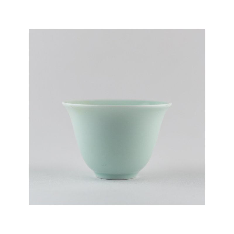 Light celadon 'flower' cup