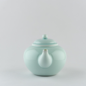 Light celadon tea pot