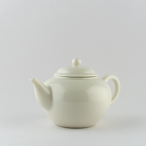 Théière en porcelaine blanche ivoire