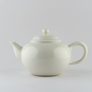 Théière en porcelaine blanche ivoire