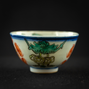 1 late Qing dynasty polychrome tea cup